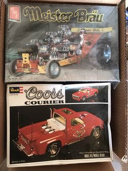 Plastic model cars and trucks 1/24 scale unbuilt