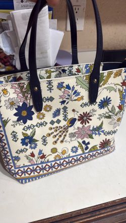 Tory Burch purse