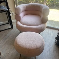 Chair With Ottoman