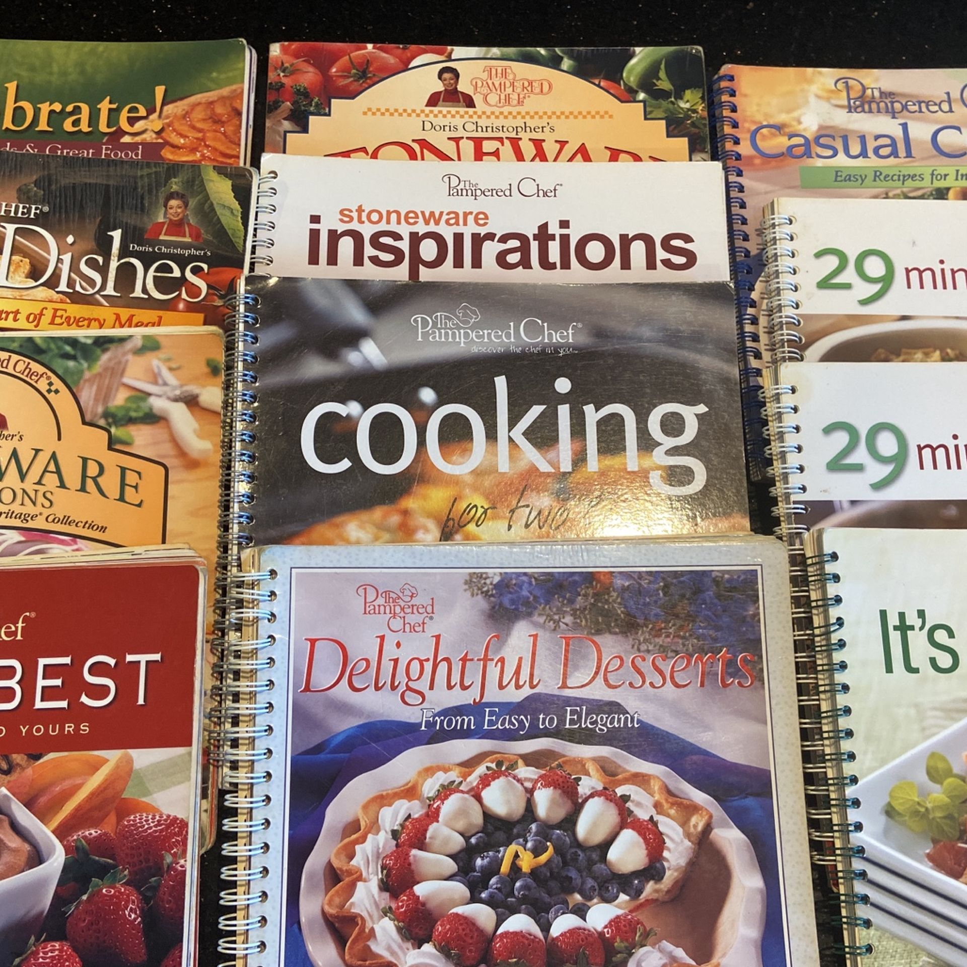 Pampered chef LOT Of Cookbooks