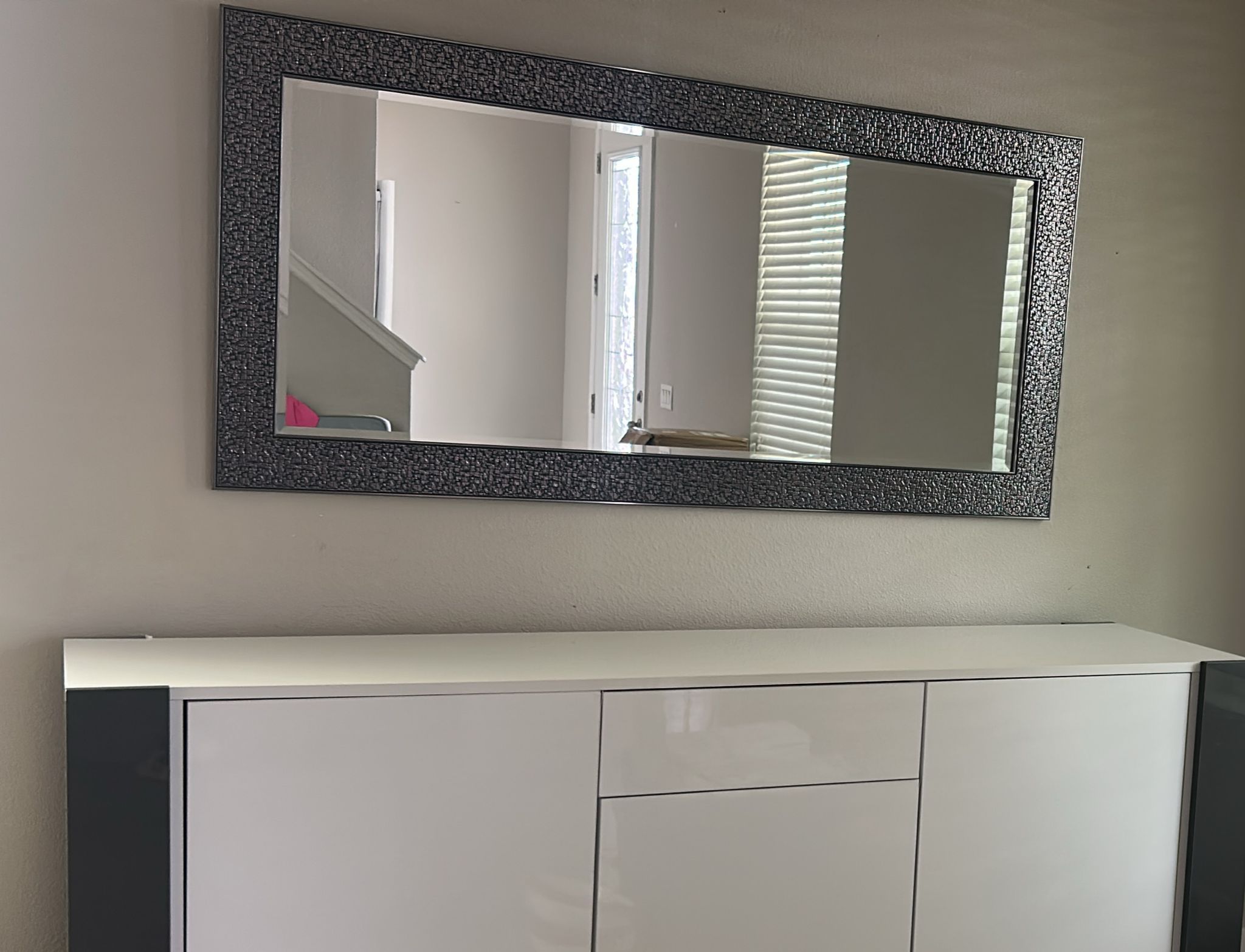 Buffet And Mirror 