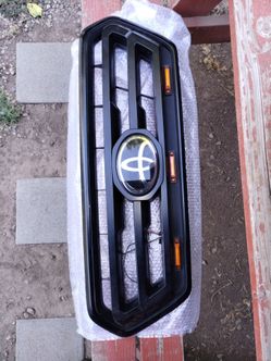 2016-2023 Toyota Tacoma Front Grill
