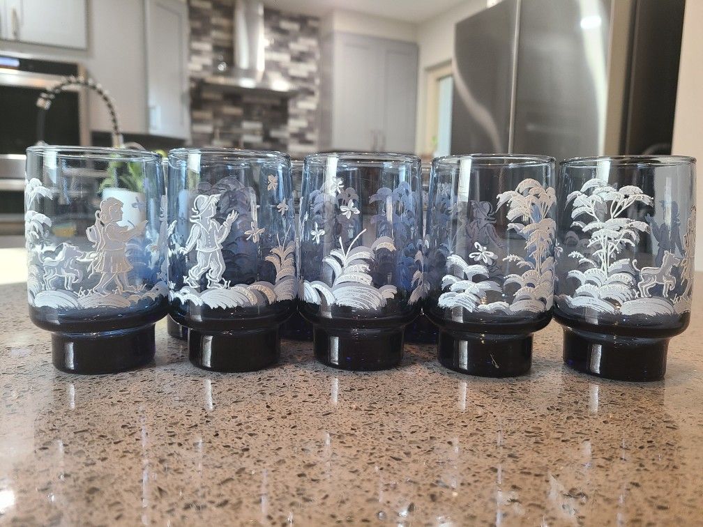 8 Piece Painted Glasses