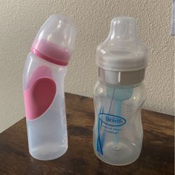 Baby bottles $2 Each 
