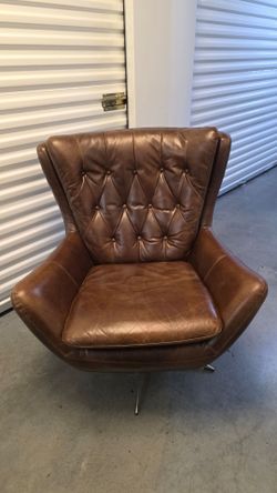 Pottery Barn Wells Tufted Leather Swivel Chair