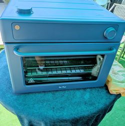Blue Our Place Wonder Oven Pro size Large/ air fryer