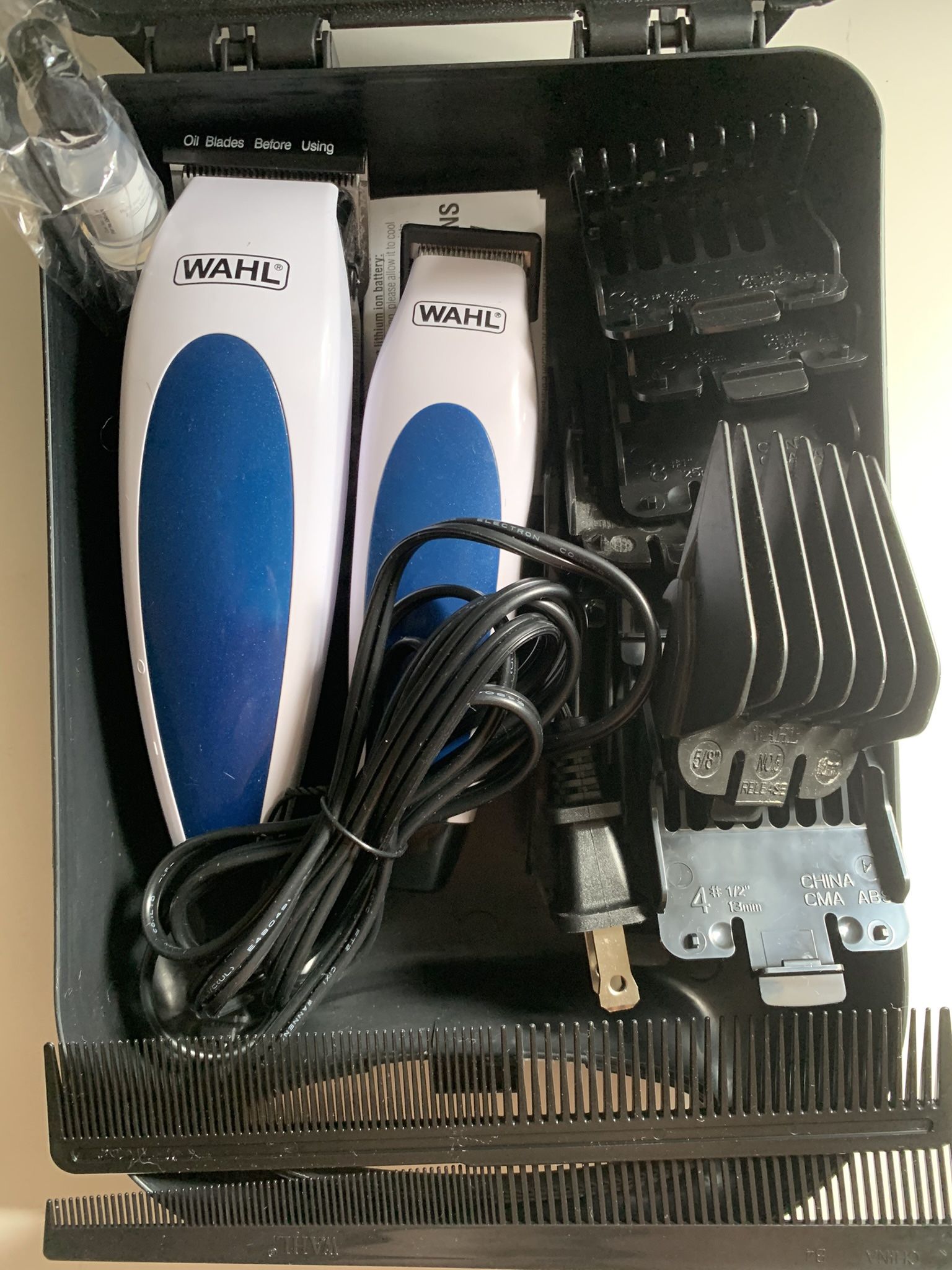 Wahl Clipper And Trimmer With Accessories New