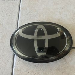 Front Grille Emblem Decoration For Tacoma Land Cruiser Tundra 190mm