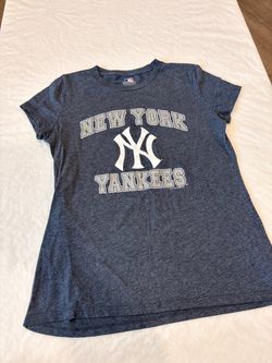 MLB New York Yankees shirt small