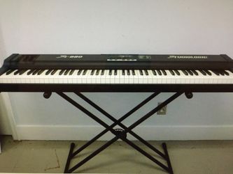 Fatar Studiologic SL-880 88-key MIDI hammer-weighted controller keyboard