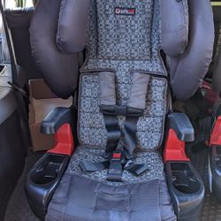 Britax pioneer outlet combination