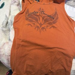 Woman's Harley Davidson top size extra large