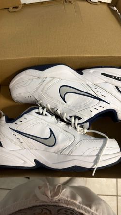nike air monarch
