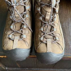 Women’s Hiking Shoe 