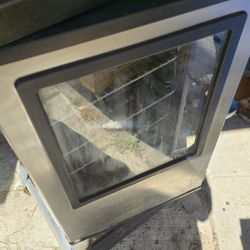 Masterbuilt PRO 30" Bluetooth Electric Smoker – Digital + App Control