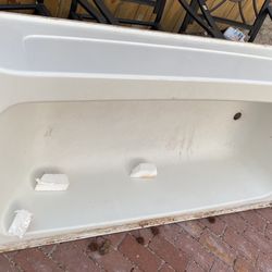 Bathtub /left Drain 60x30x15 Fiberglass 