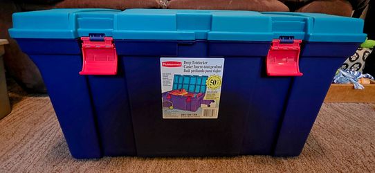 Vintage 1990s Rubbermaid Deep Totelocker  #2456