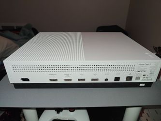 Xbox One S Console Bundle – Includes Media Remote & Cables – Clean, Ready to Play!