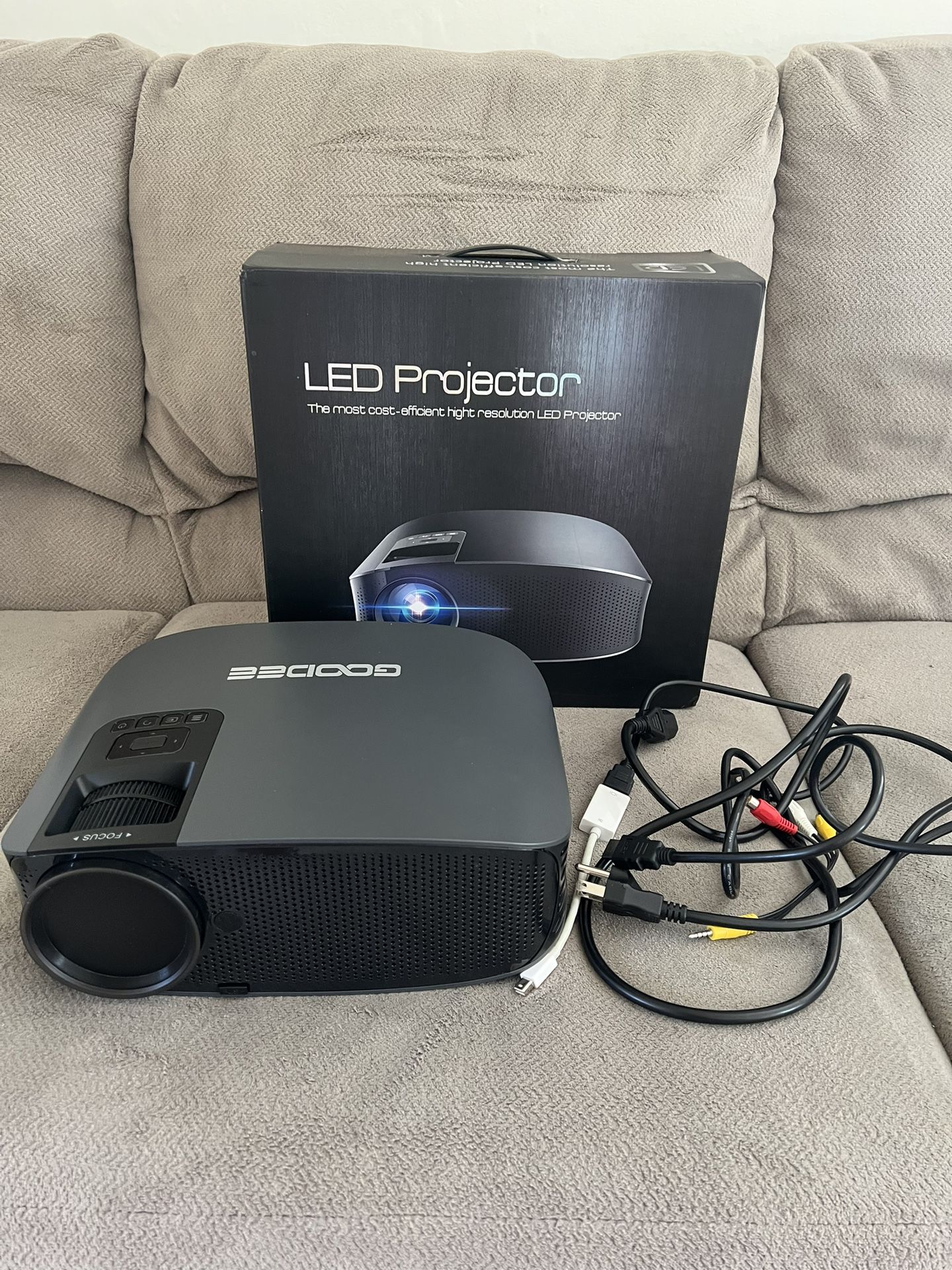 Projector and Outdoor Screen
