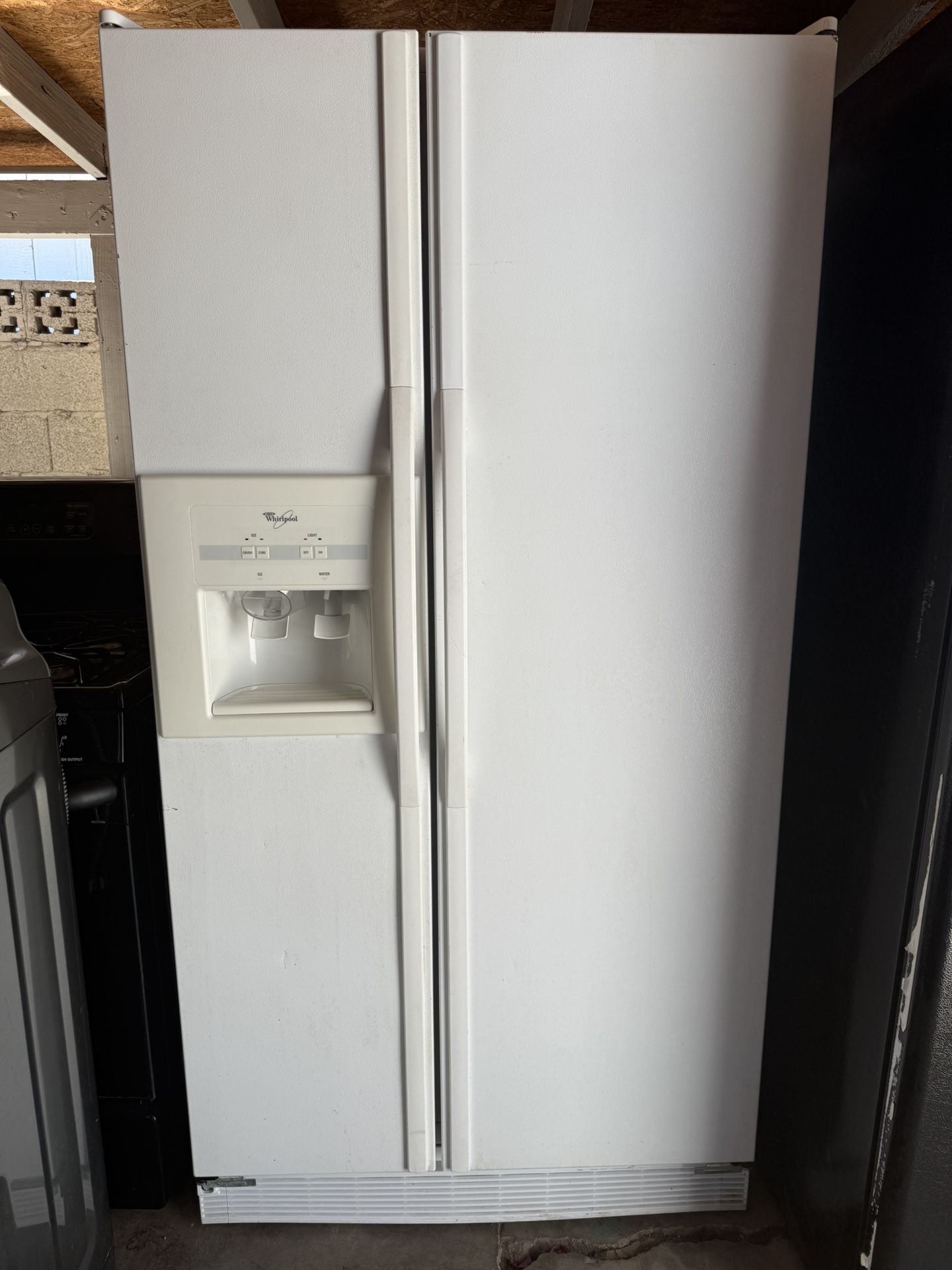 Whirlpool Refrigerator Side By Side 25.2 Cu ft. 35.5” Width