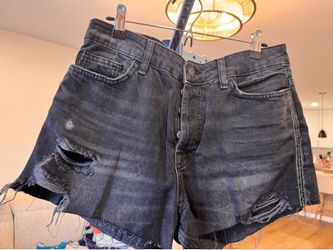 Women’s Zara denim shorts size 6