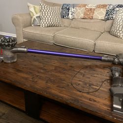 Dyson Animal V6 Vacuum