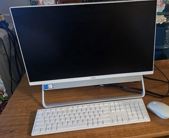 Dell Inspiron 5400 15 All In One Computer