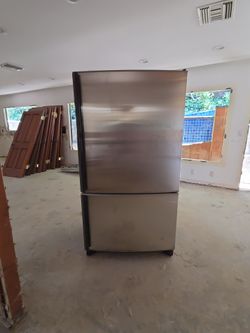 Kenmore refrigerator freezer
