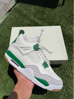 Jordan 4 SB