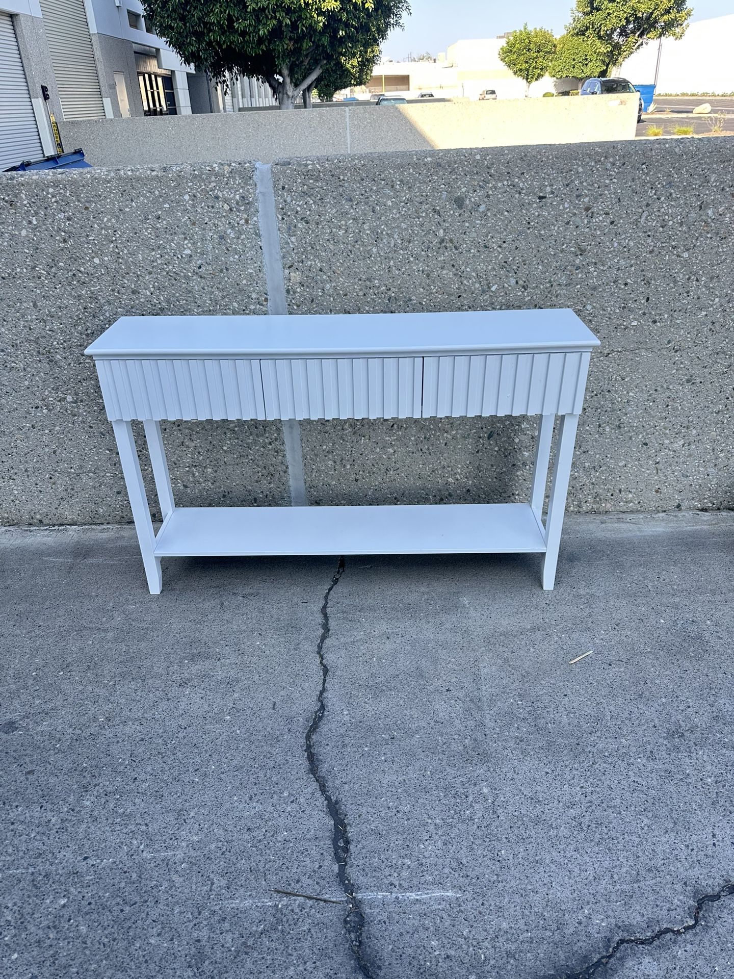 3 Drawer Entryway Console Table