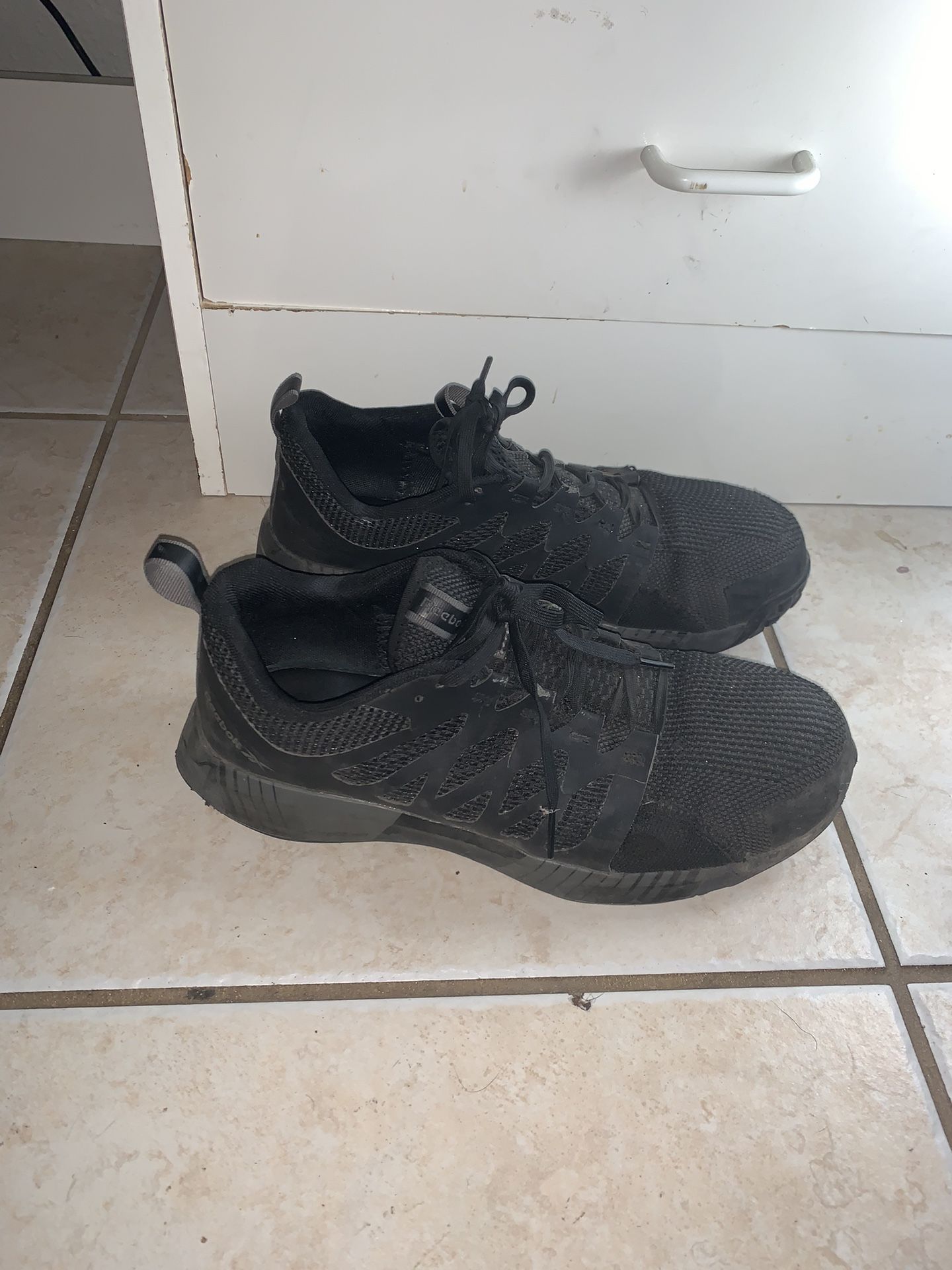 Men’s Reebok Black Work Shoes Steel Toe Size 9.5