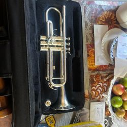 Jean paul Wind instrument trumpet