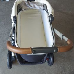 Uppababy Vista V2