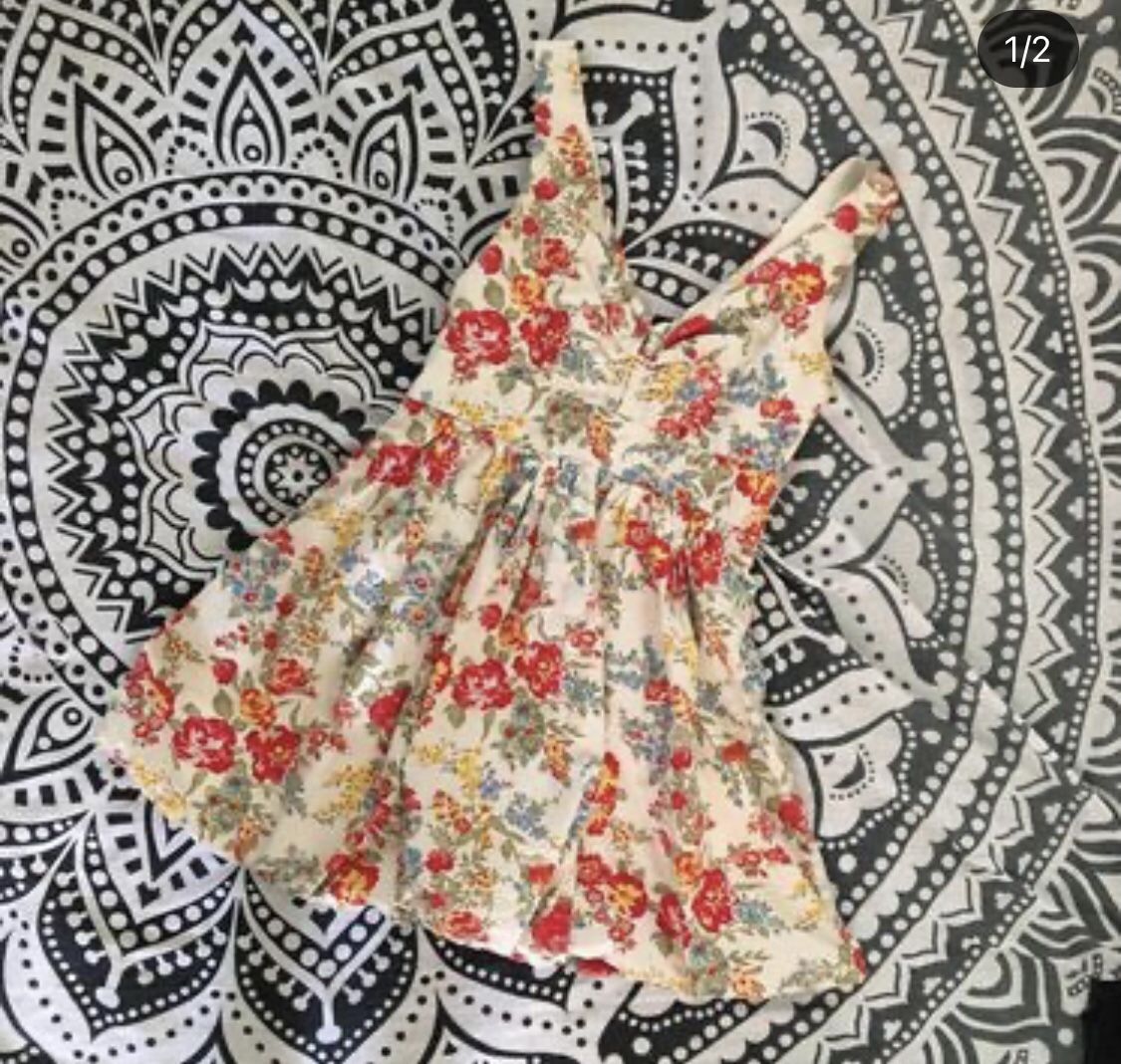Teen/women’s Clothes