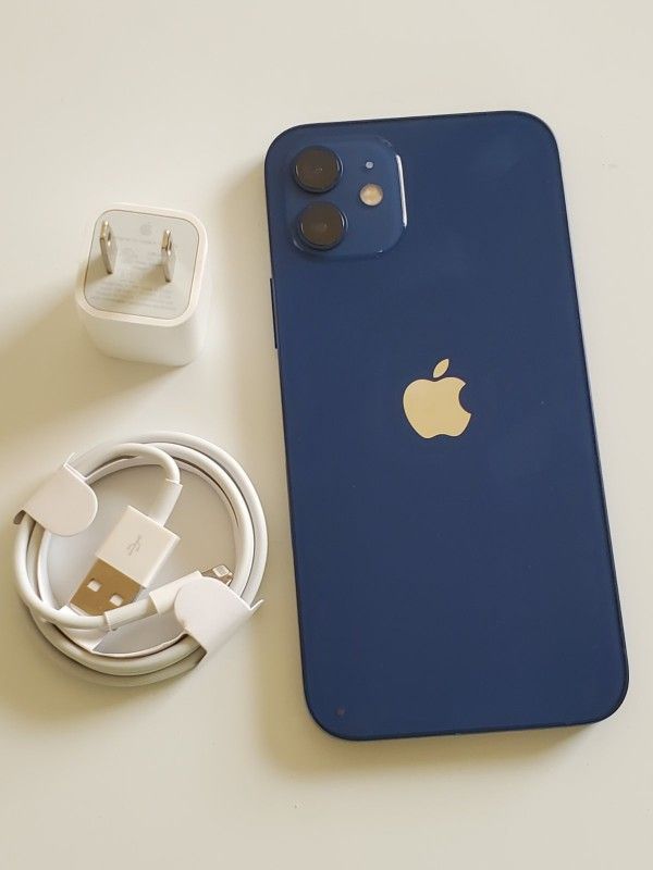iPhone 12 , Factory Unlocked, Excellent Condition Like New