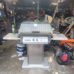 Broilmaster Premium Gas Grill