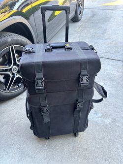 Black Rolling Makeup Artist Train Case