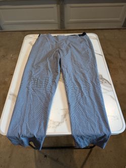 Uniqlo women's dress pants (handtooth trousers)
