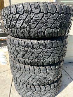 Set of 4 Cooper Discoverer S/T Maxx - LT295/70R17 (Load Range E)