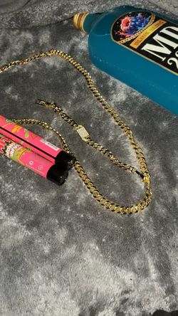 14k Gold Cuban necklace