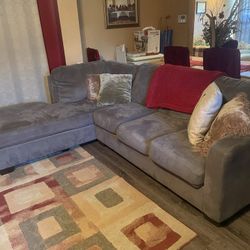 Sectional Sofa And Love Seat Set $250 For Both