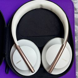 Bose Noise Cancelling Wireless Headphones 700 🎧 Bluetooth