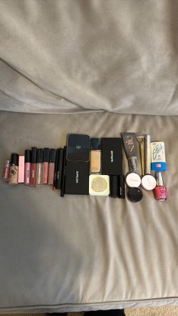 Beauty Bundle with Assorted Beauty Products
