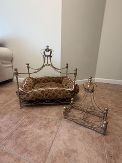 DOG BED