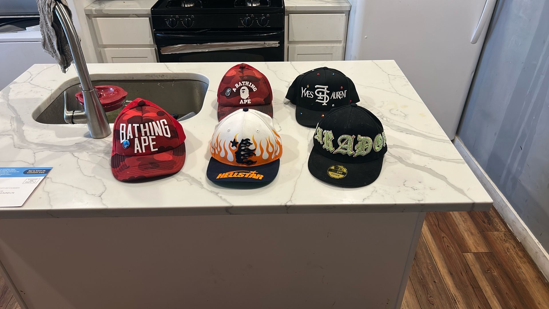 ‼️‼️‼️Bape Hats , Paradox,hellstar , Ysl‼️‼️