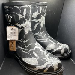 New Chooka Womens Size 10 Floral Short Rain Boot