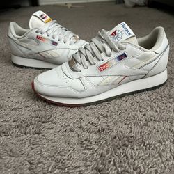 Men’s Reebok Shoes Size 8.5