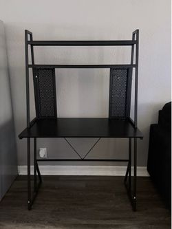 Gaming desk