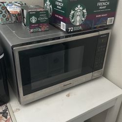 Panasonic 1100 Watt Microwave