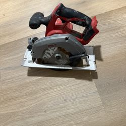 M1 Milwaukee circular saw cordless